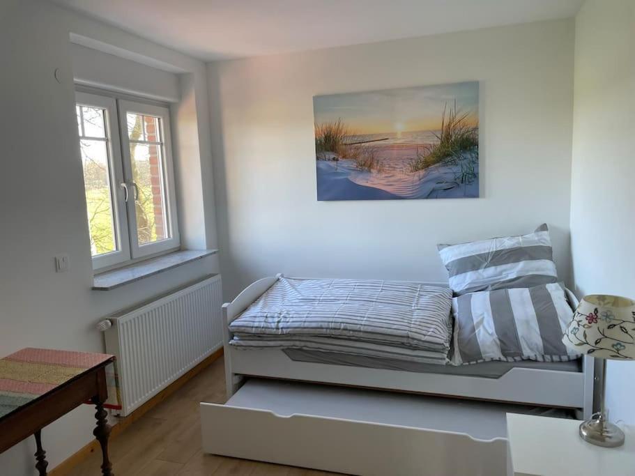 Charmante Ferienwohnung In Idyllischer Lage 제베 외부 사진