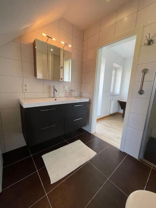 Charmante Ferienwohnung In Idyllischer Lage 제베 외부 사진